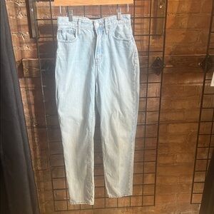 Madewell Women’s Straight Jeans in Light Blue